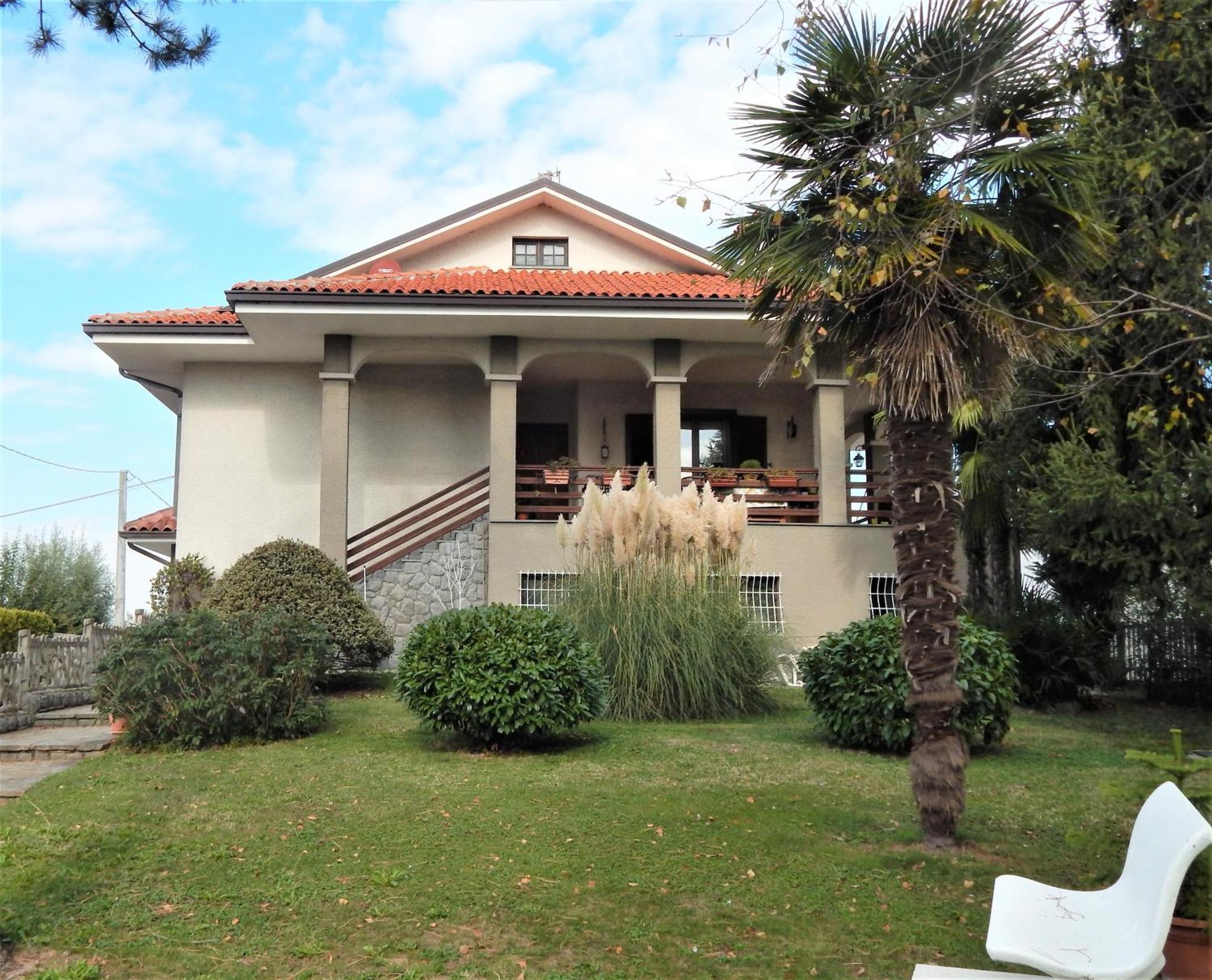 Amo' Le Langhe Bed and Breakfast Narzole Eksteriør billede